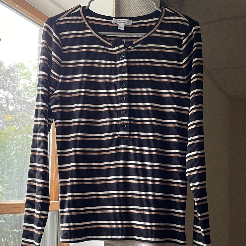 NWT ✨ Ann Taylor Black/Tan/White Striped Long Sleeve Top